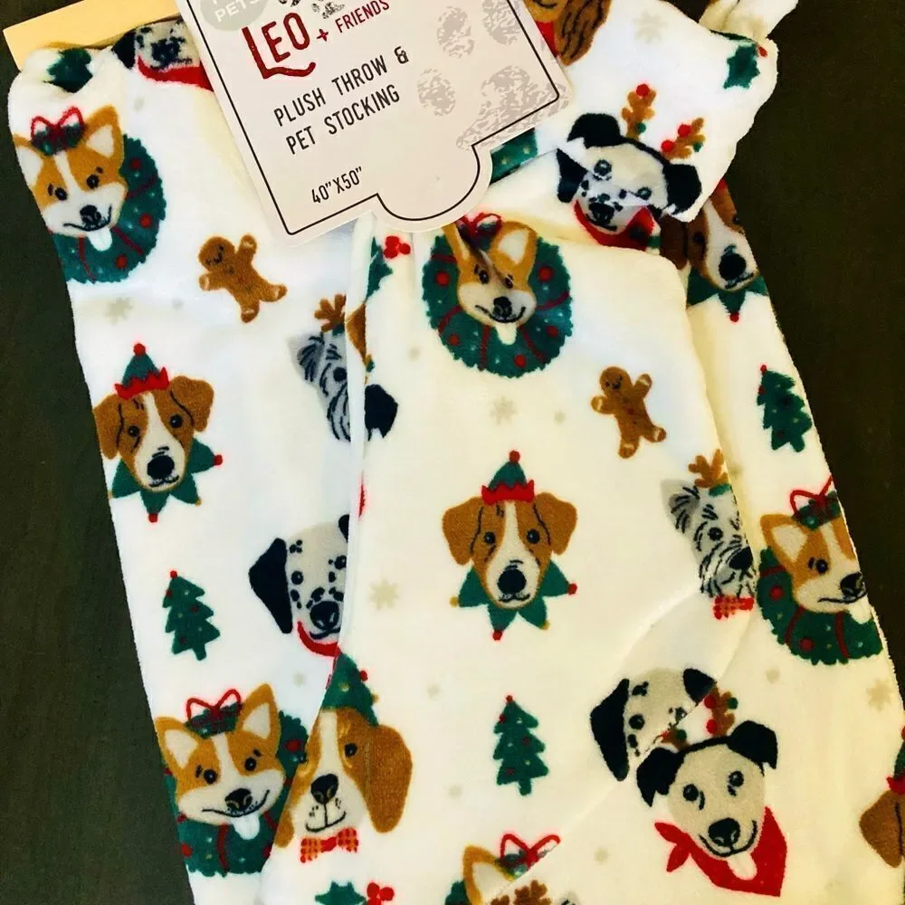 NWT Plush 2-pc Christmas Dogs Pet Throw Blanket & Stocking Gift Set